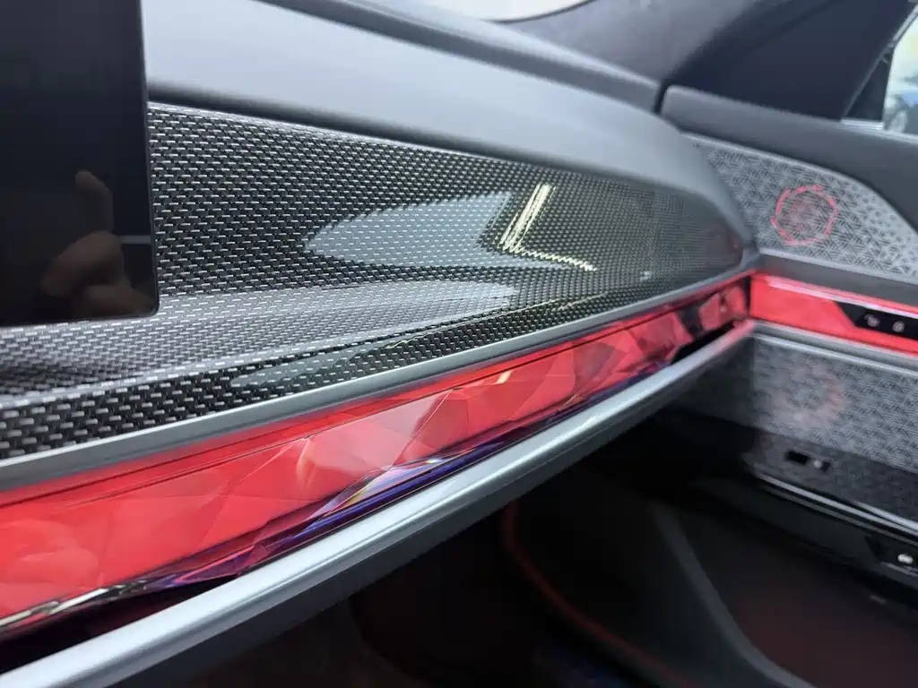 BMW M760Le — миниатюра 12