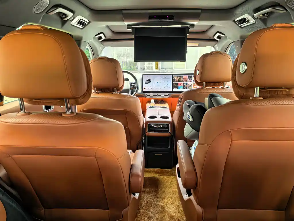 Li Auto Li L8 — миниатюра 8