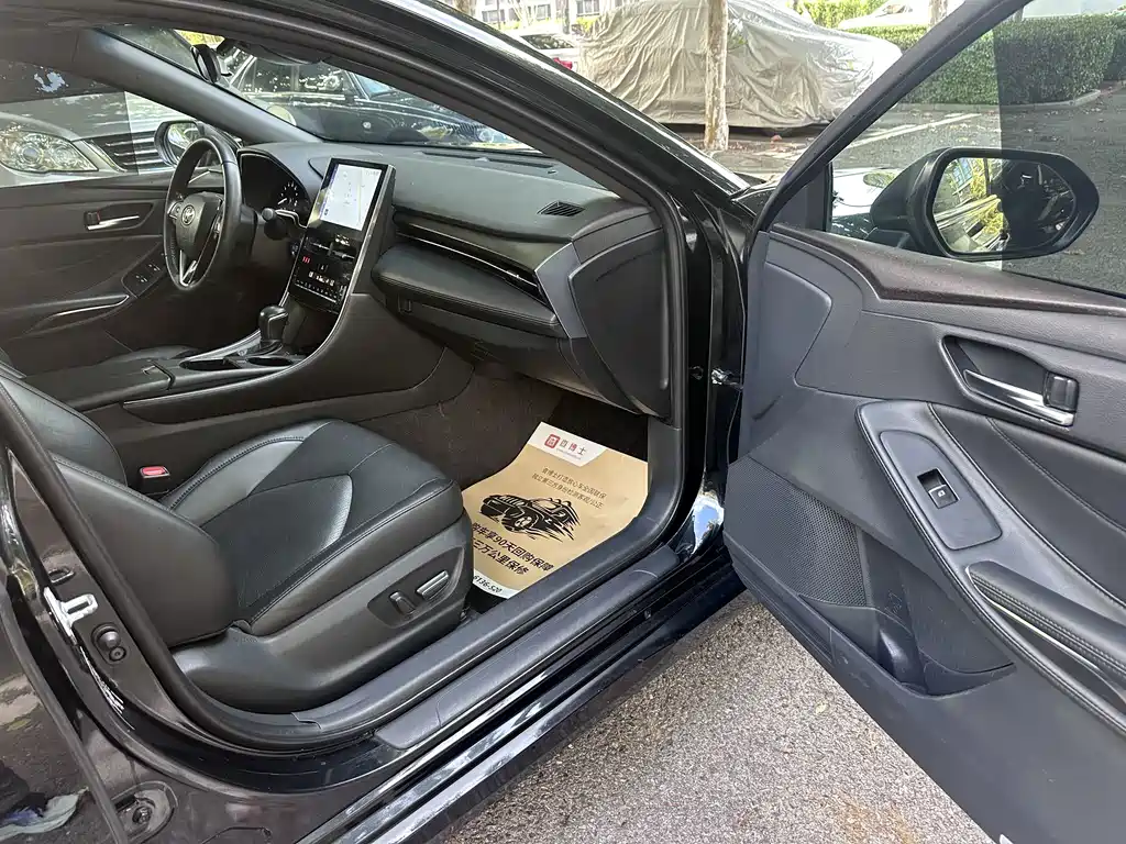 Toyota Avalon — миниатюра 7