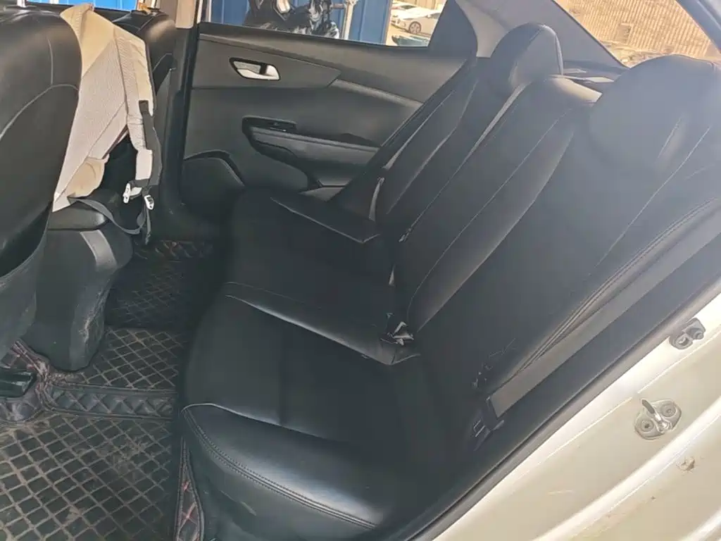 Kia Forte — миниатюра 17