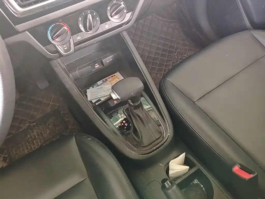 Kia Forte — миниатюра 14