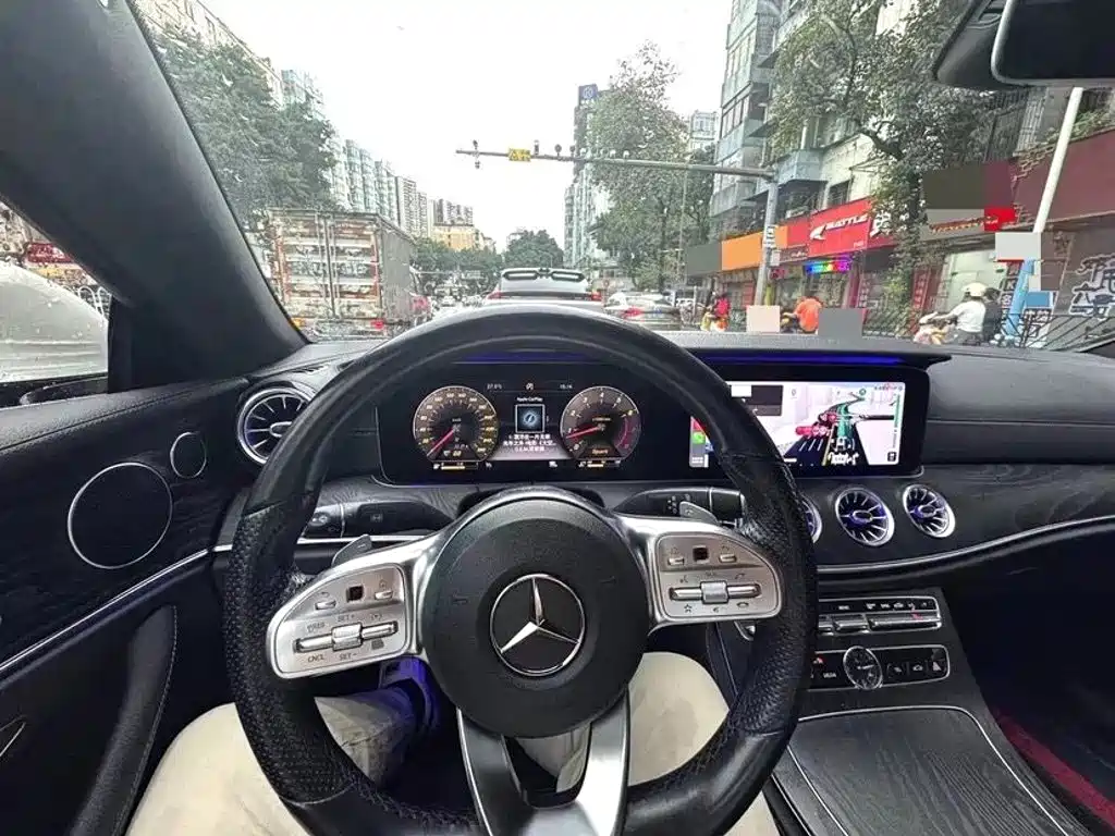 Mercedes-Benz E-Class (Import) — миниатюра 4