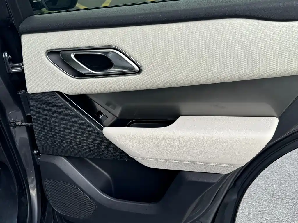 Land Rover Velar — миниатюра 11