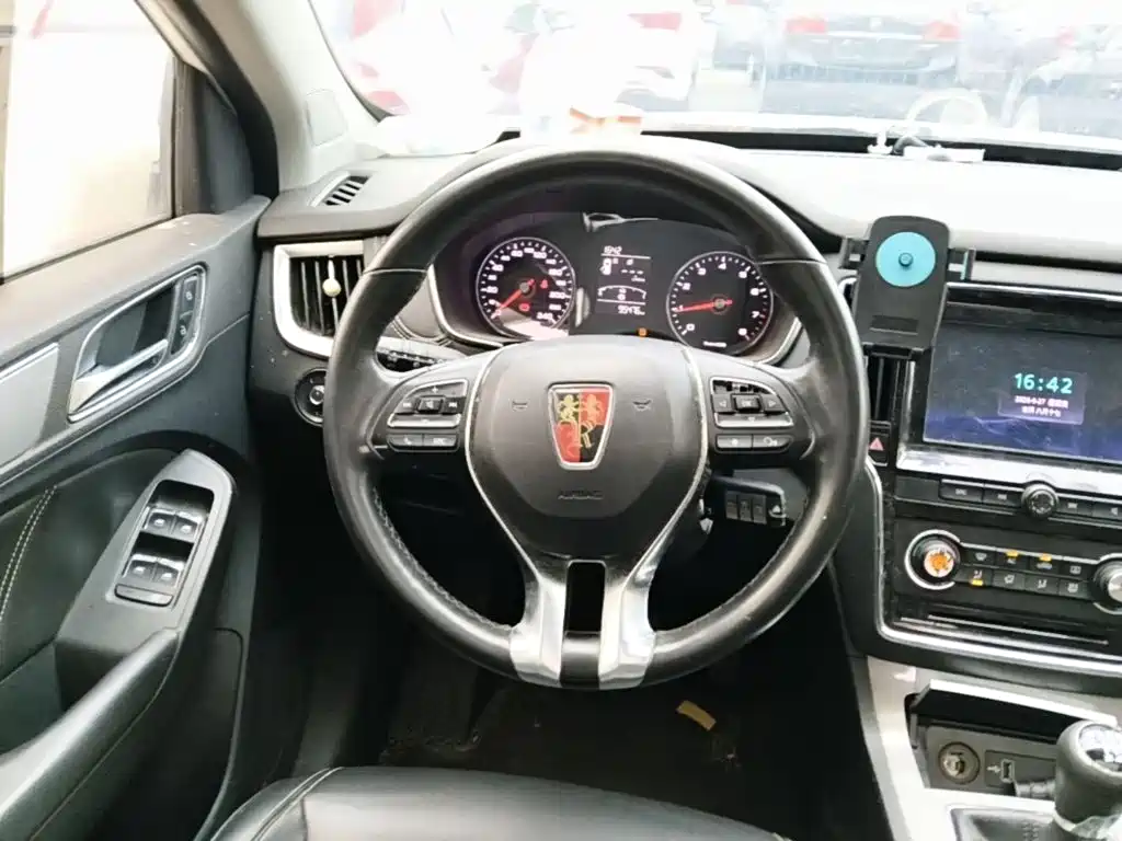 Roewe RX5 — миниатюра 15