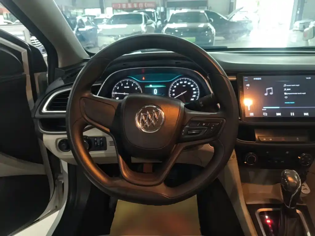 Buick Excelle — миниатюра 11