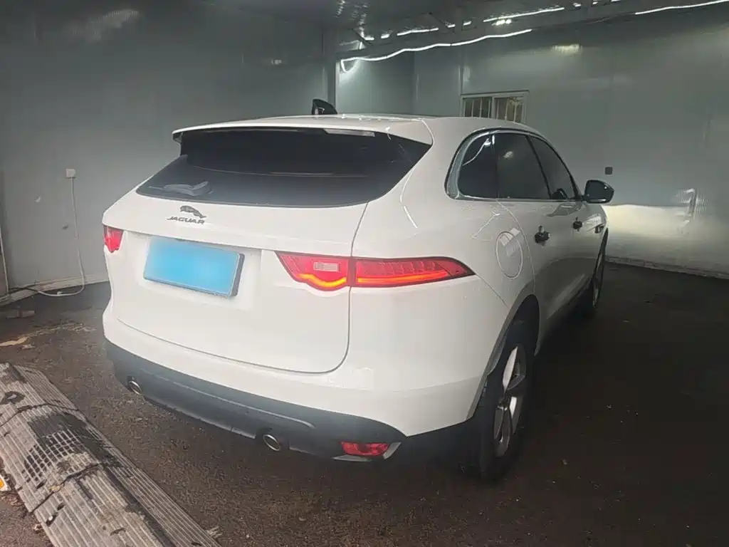Jaguar F-PACE — миниатюра 7