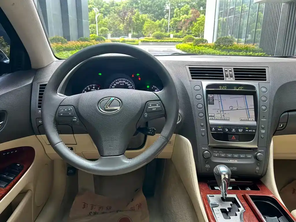 Lexus GS — миниатюра 11
