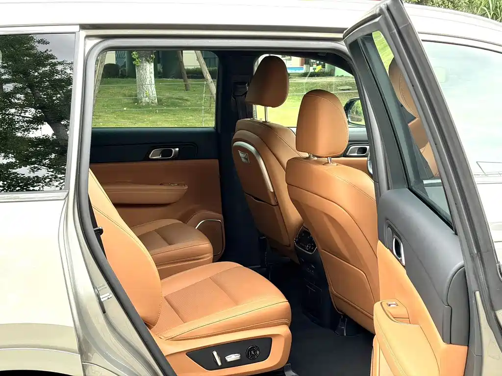 Li Auto Li ONE — миниатюра 6
