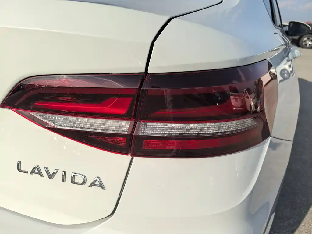 Volkswagen Lavida — миниатюра 15