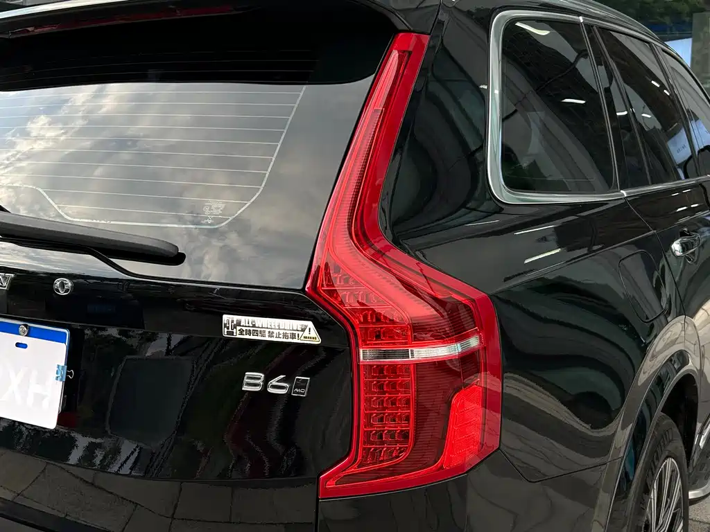Volvo XC90 — миниатюра 17