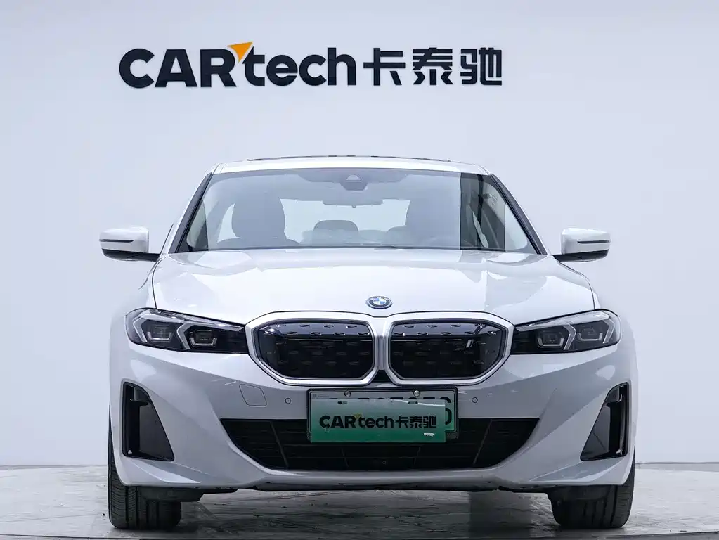 BMW i3 — миниатюра 7