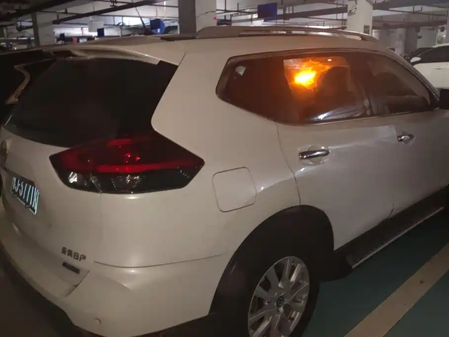 Nissan X-Trail 2017 2.0L CVT Comfort 2WD