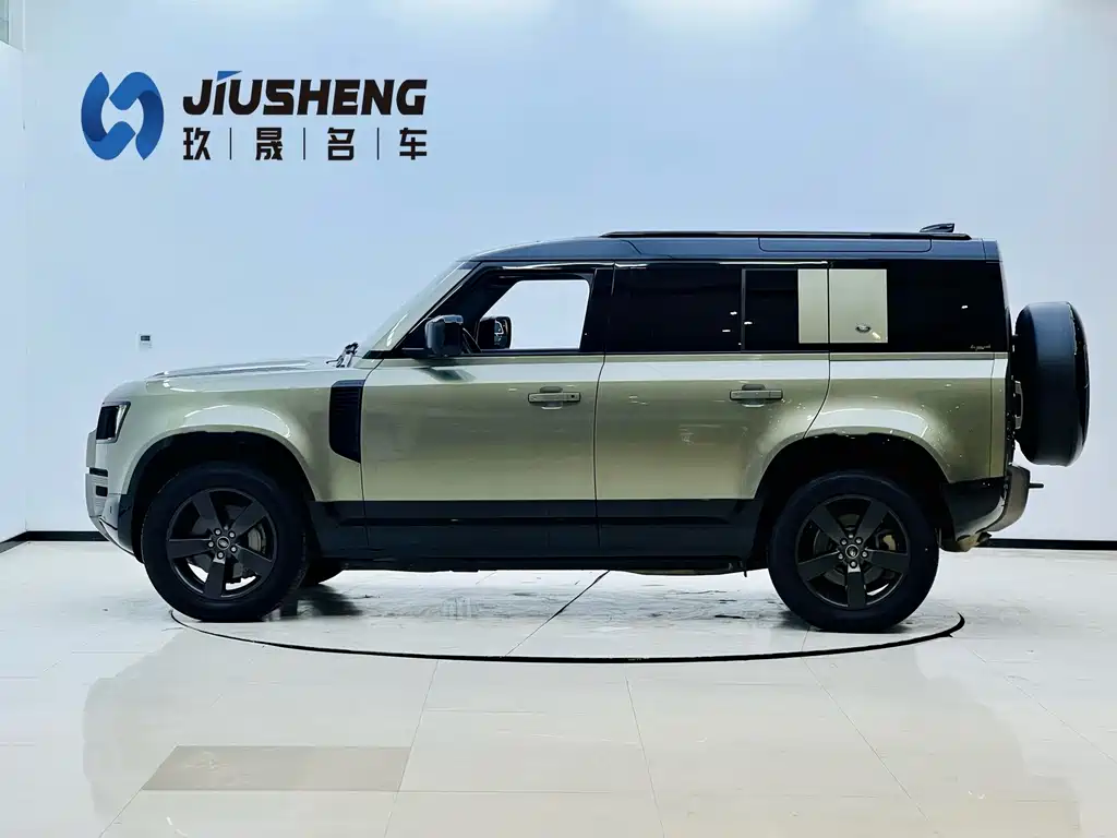 Land Rover Defender — миниатюра 3