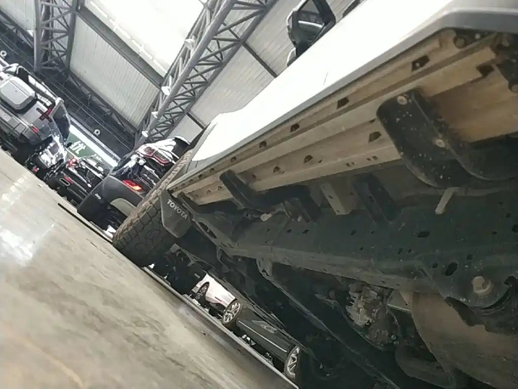 Toyota Prado — миниатюра 22