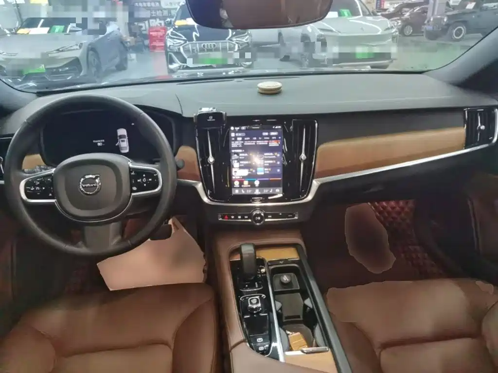 Volvo S90 — миниатюра 10