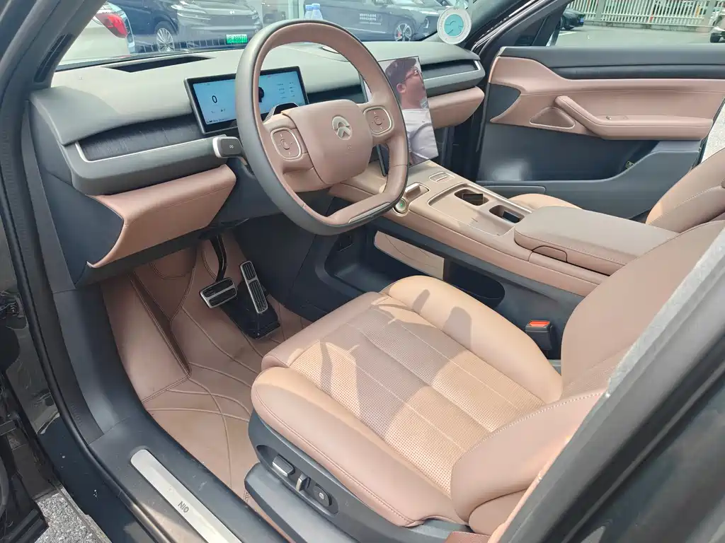 NIO ES8 2024 75kWh
