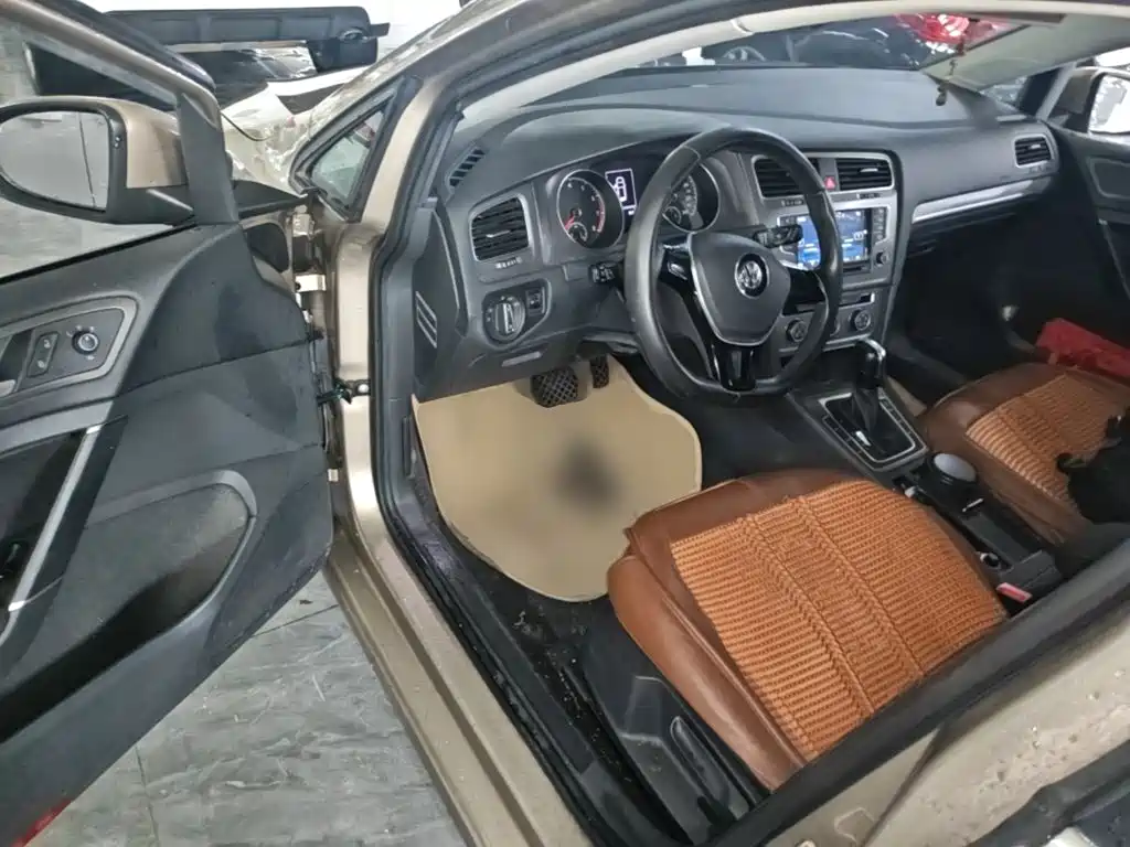 Volkswagen Golf — миниатюра 16