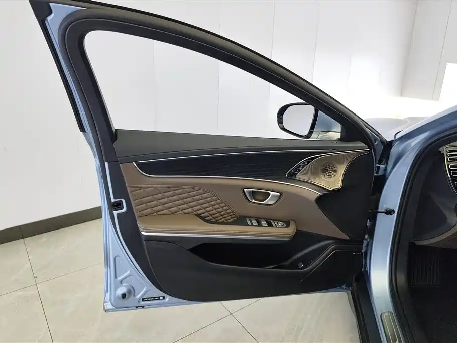 BYD Han 2023 DM-i Champion 121KM Premium