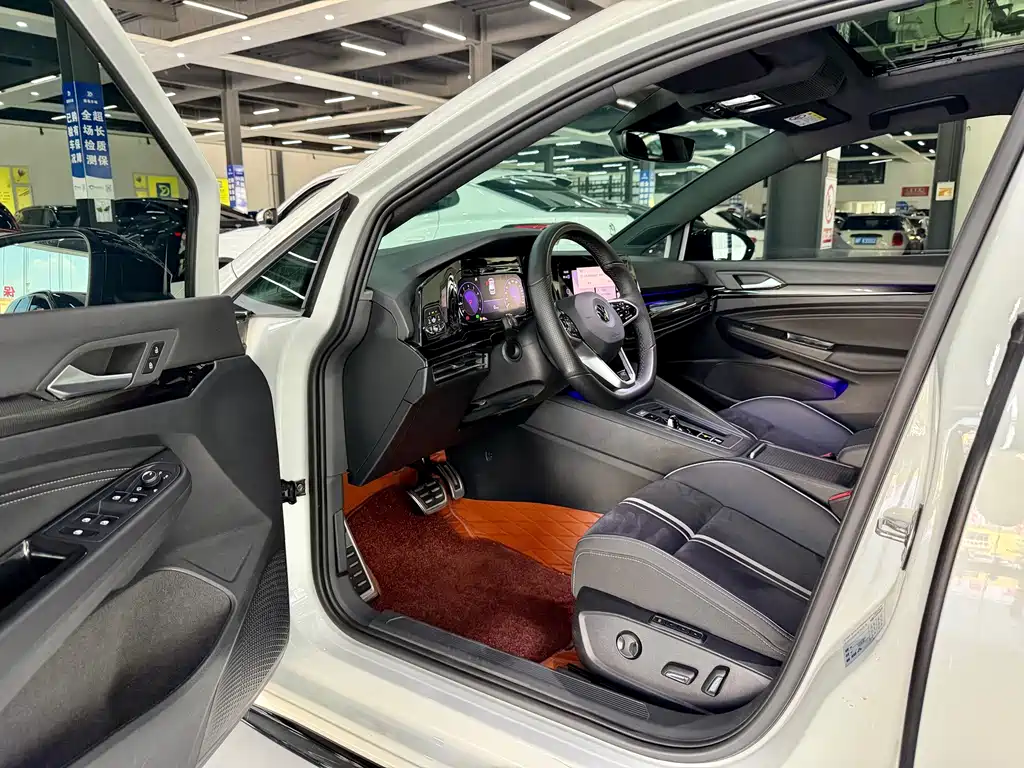 Volkswagen Golf — миниатюра 4
