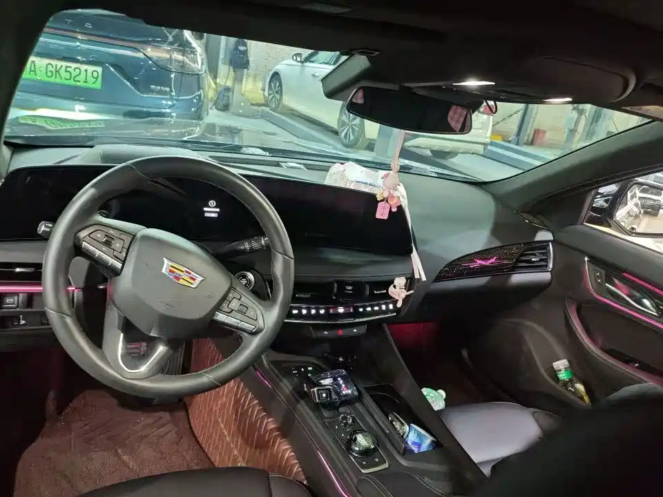 Cadillac CT5 — миниатюра 3
