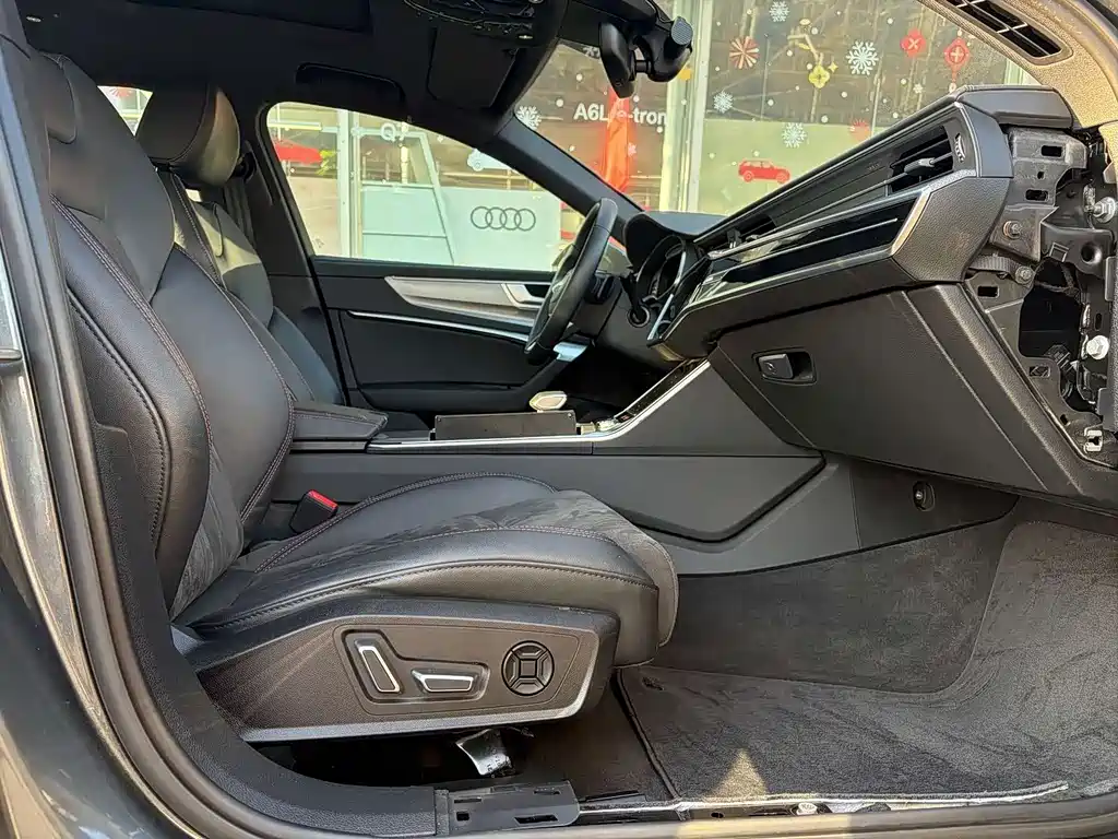 Audi A6L 2024 45 TFSI