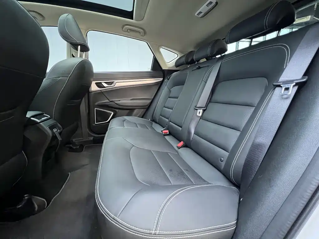 Geely Emgrand GS — миниатюра 17