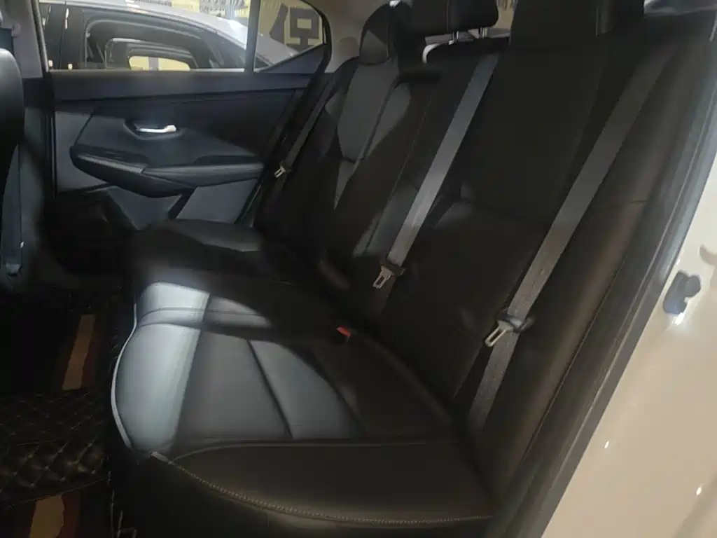Nissan Sylphy — миниатюра 17