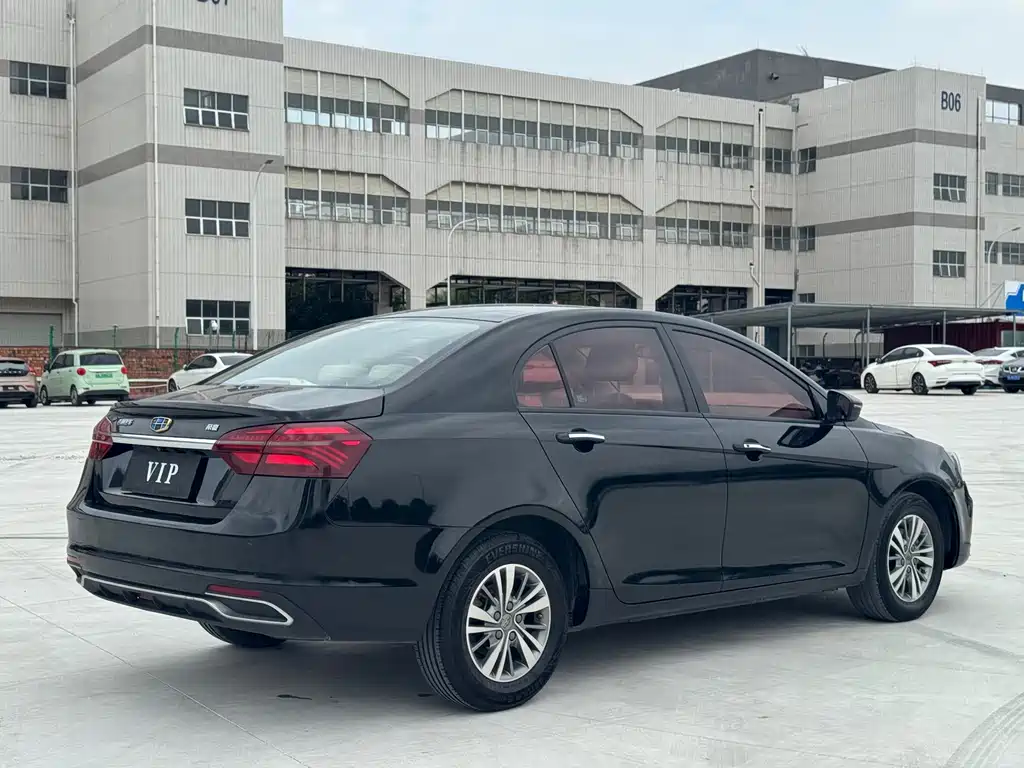 Geely Emgrand — миниатюра 5