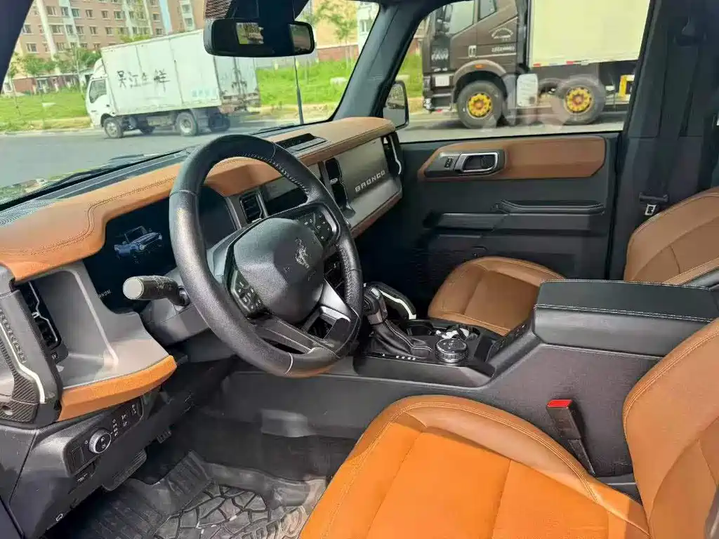 Ford Bronco — миниатюра 4