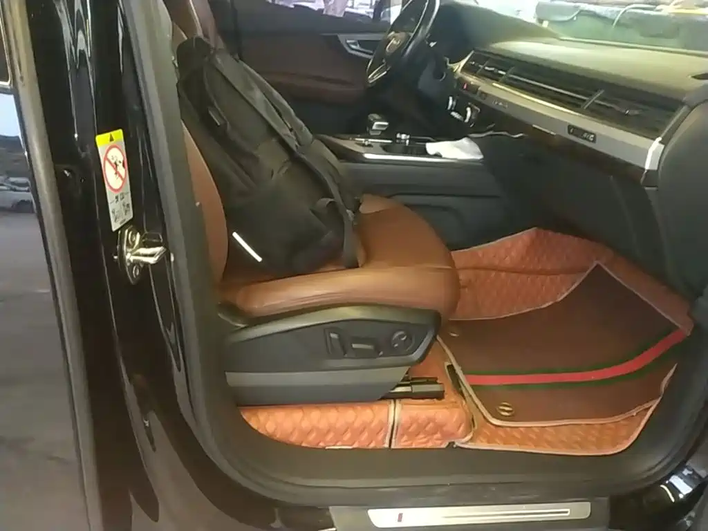 Audi Q7 — миниатюра 25