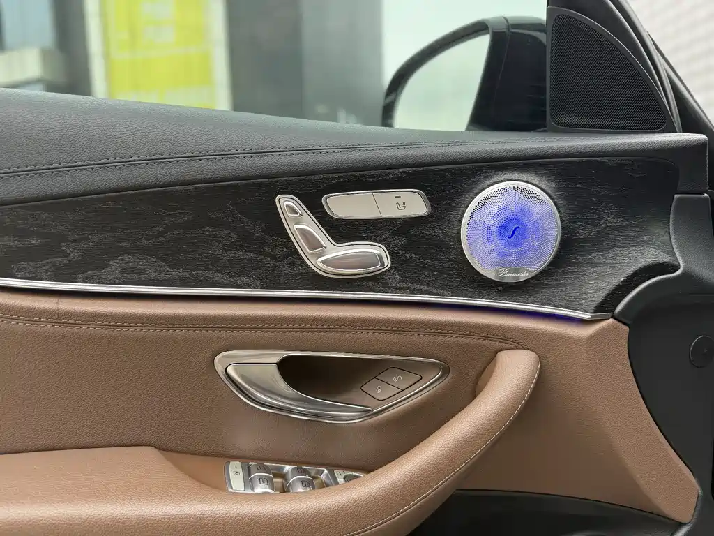 Mercedes-Benz E-Class E 2016 E 200 L Sport