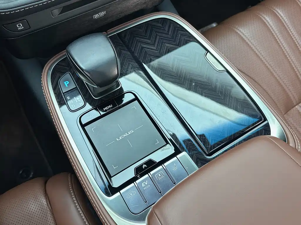 Lexus LS 500h Executive Edition China V, фото 6