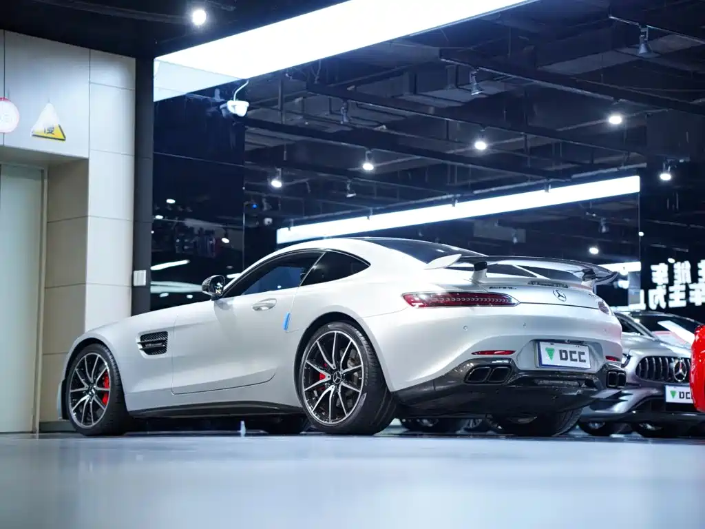 Mercedes-Benz AMG GT — миниатюра 9