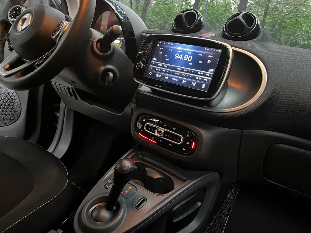 smart Smart Fortwo — миниатюра 10