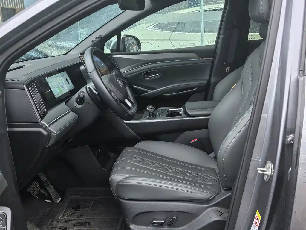 BYD L DM-i — миниатюра 7