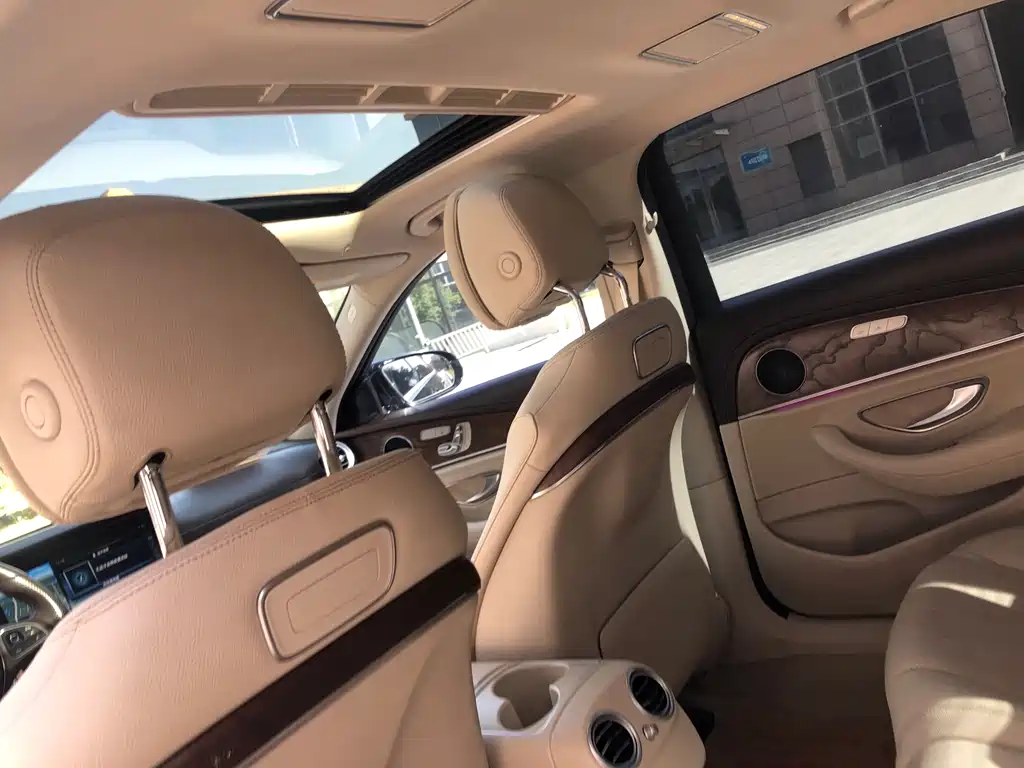 MERCEDES-BENZ E CLASS