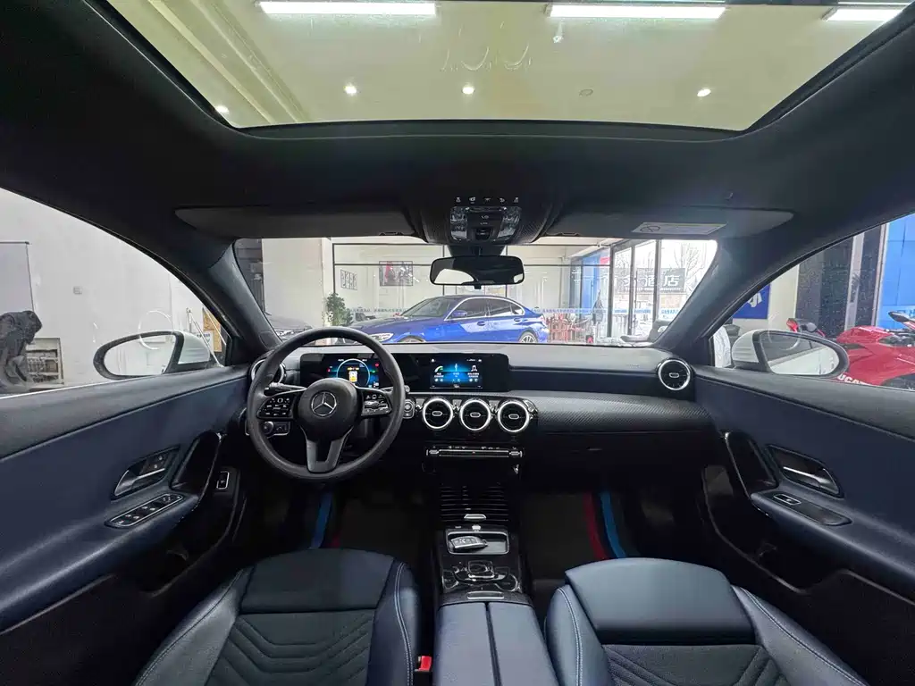 MERCEDES-BENZ A CLASS