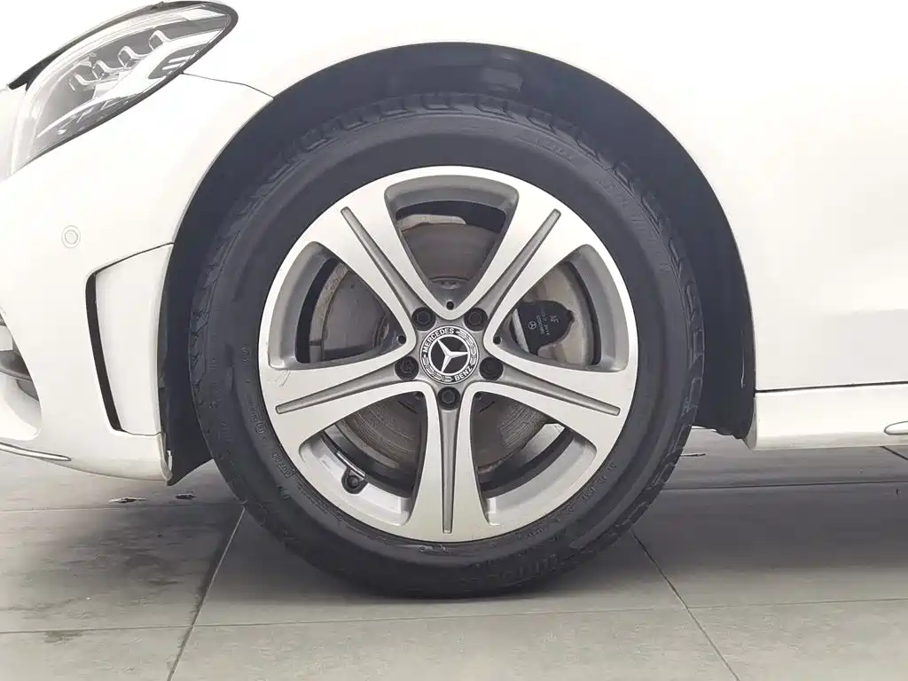 Mercedes-Benz C-Class — миниатюра 17