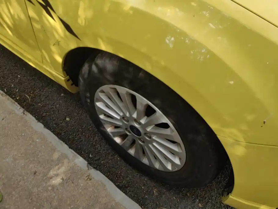 Ford Focus — миниатюра 6