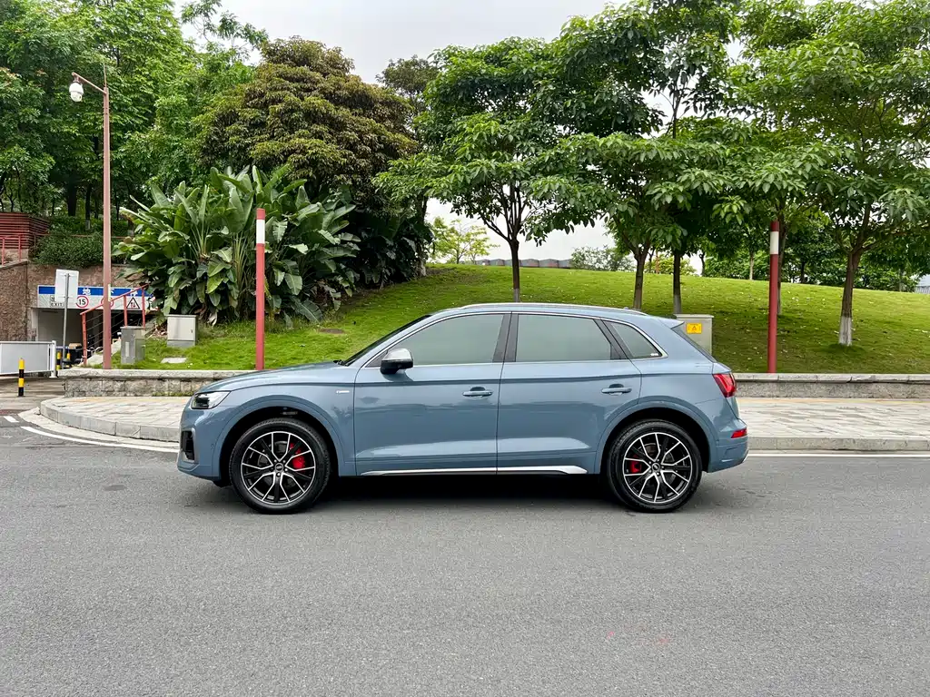 Audi Q5L 2022 40T RS