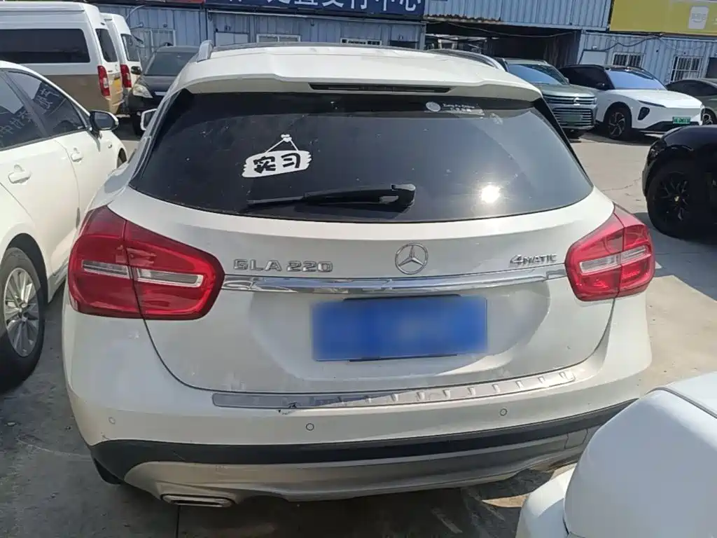 Mercedes-Benz GLA — миниатюра 6