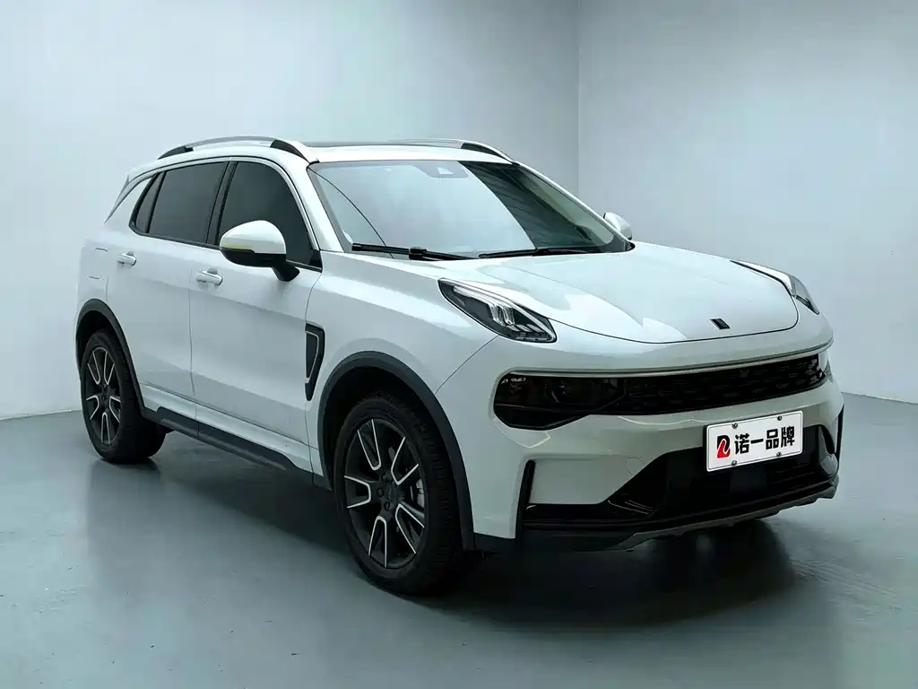 Lynk & Co 01 — миниатюра 2