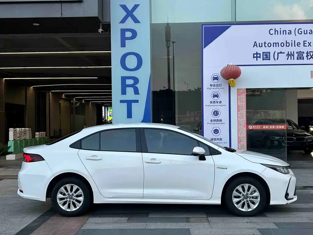 Toyota Corolla — миниатюра 5