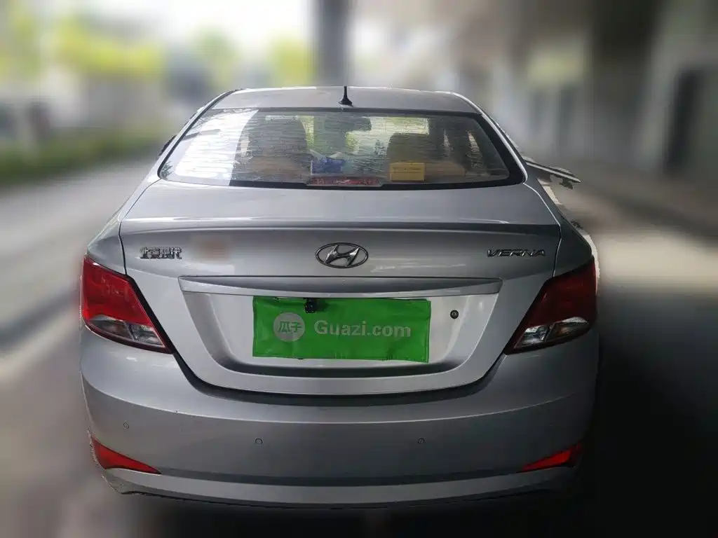 Hyundai Verna — миниатюра 3