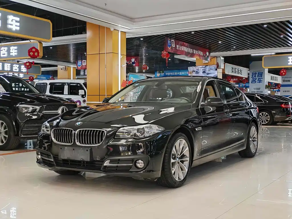 BMW 5 SERIES