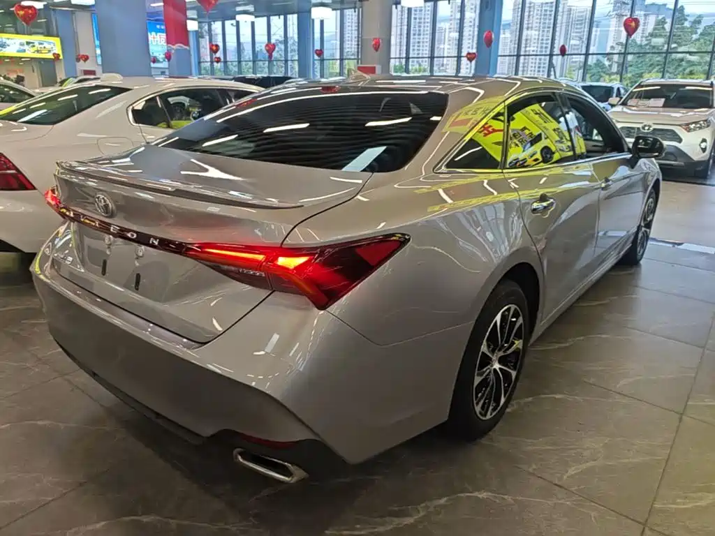 Toyota Avalon — миниатюра 7