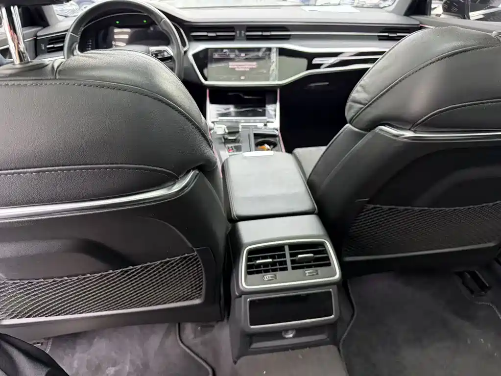 Audi A6L — миниатюра 7