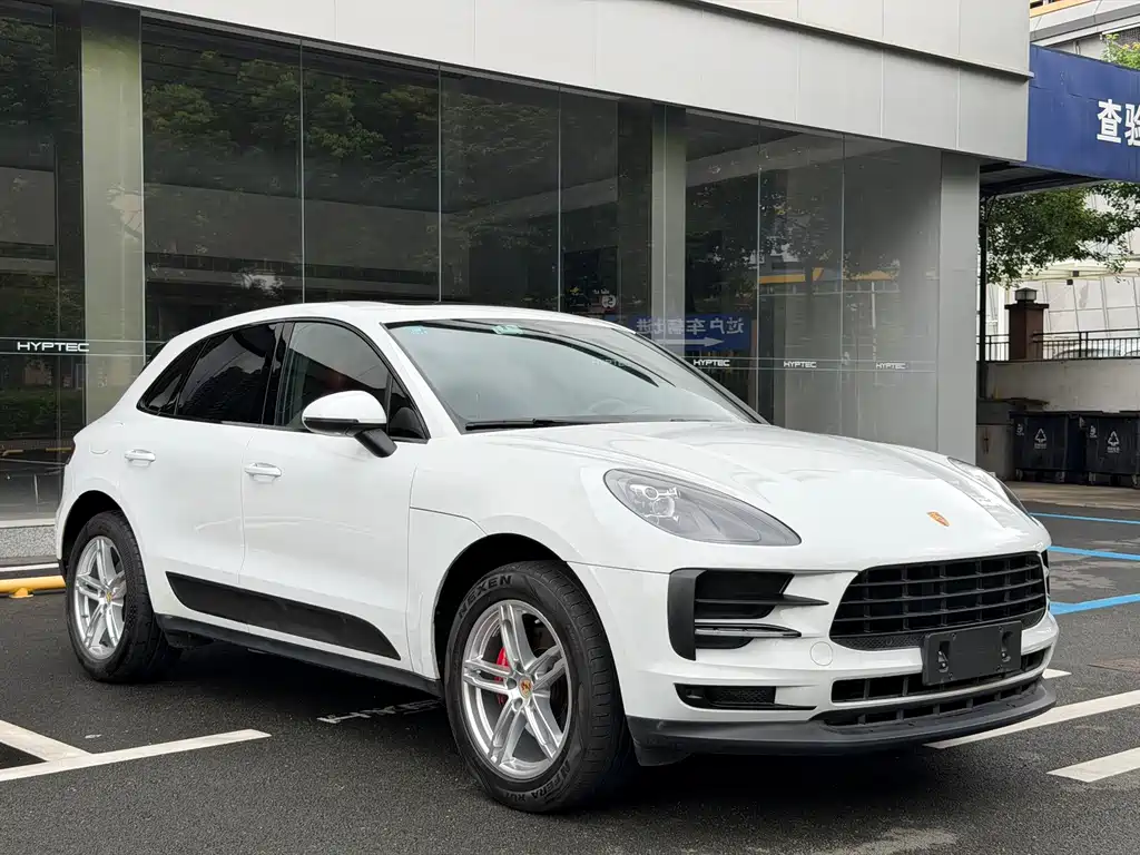 Porsche Macan — миниатюра 3