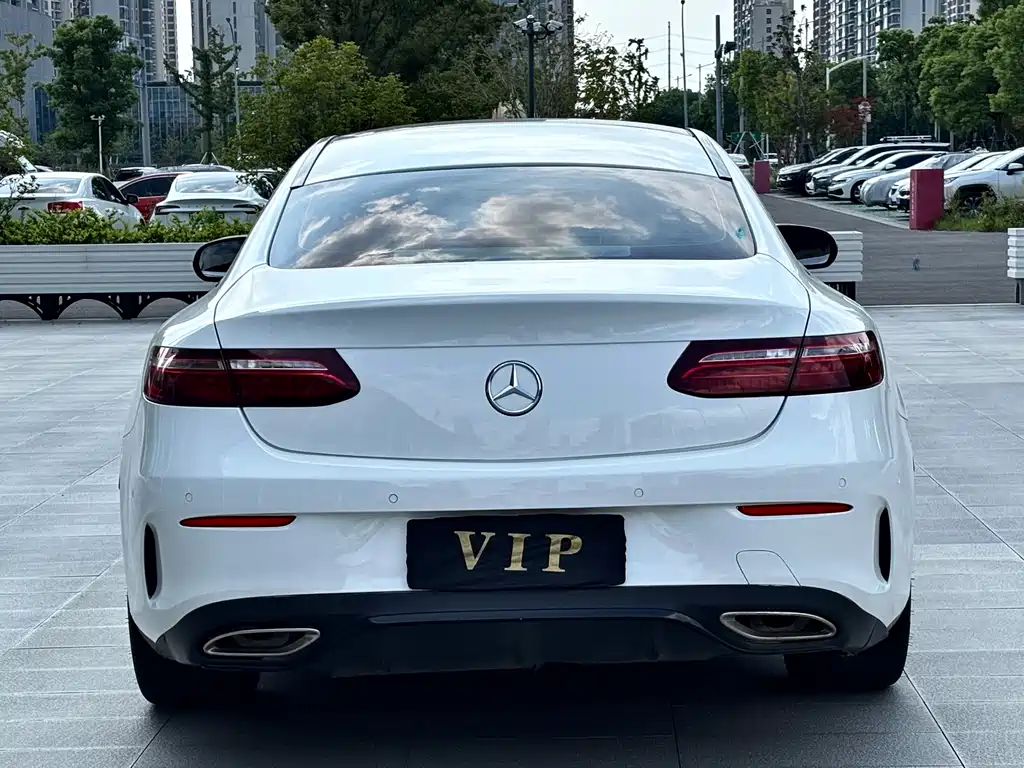 Mercedes-Benz E-Class (Import) — миниатюра 6