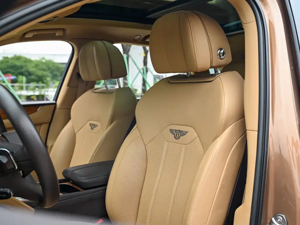 Bentley Bentayga — миниатюра 8